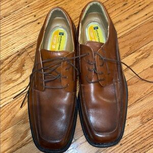 Dockers Men's Brown Leather Dress Shoes size 10 never worn